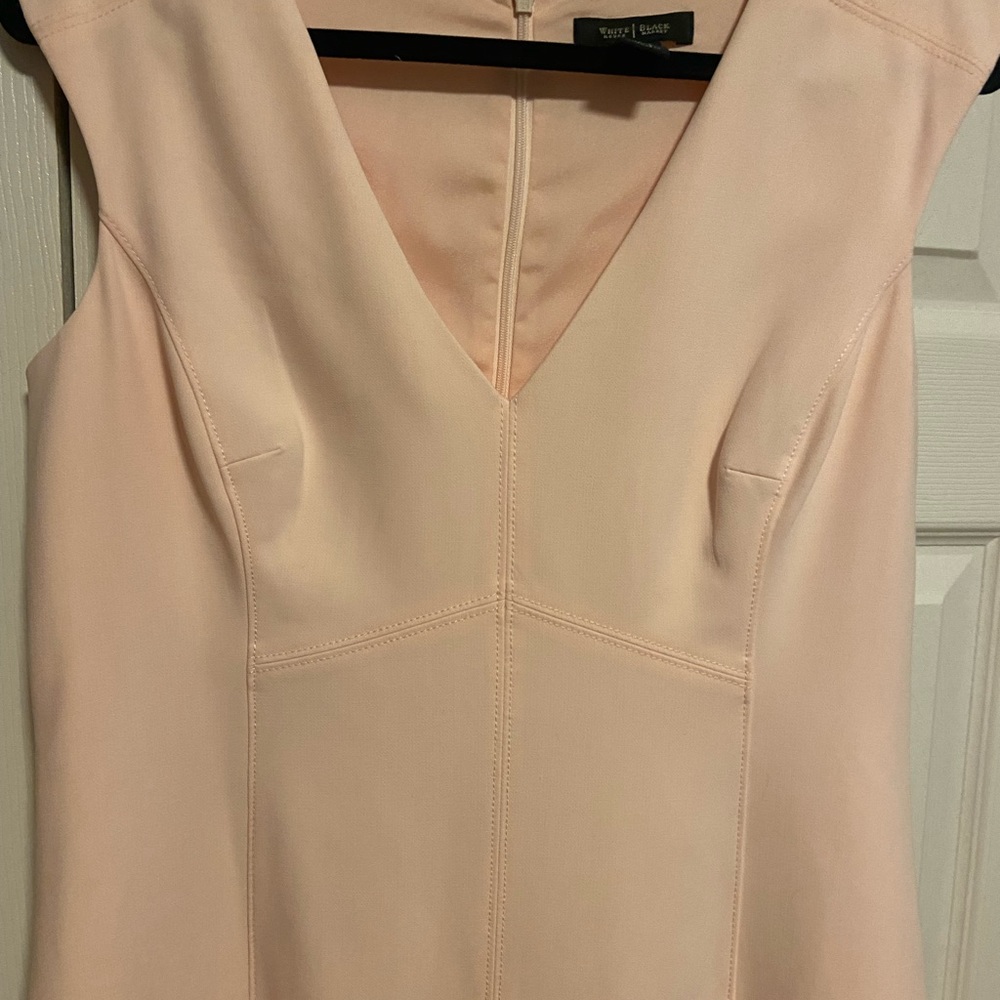 White House Black Market cocktail dress. - Picture 4 of 8